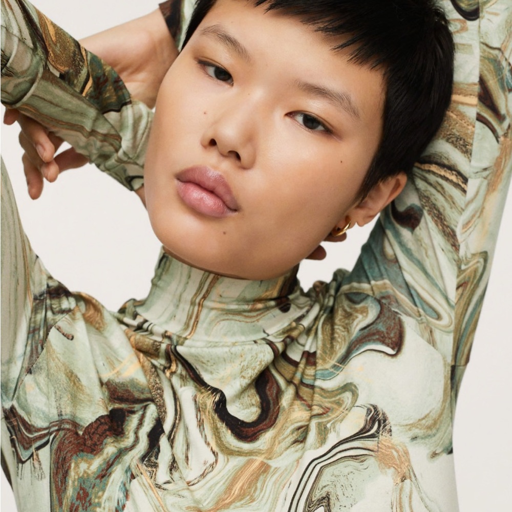 Mango long sleeved mesh top in marble print in green size Large - Picture 7 of 7